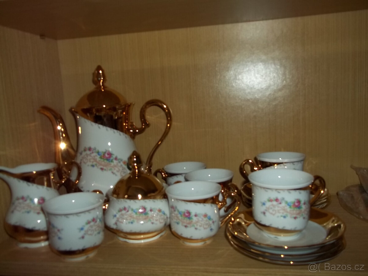 Porcelánová kávová souprava - 2