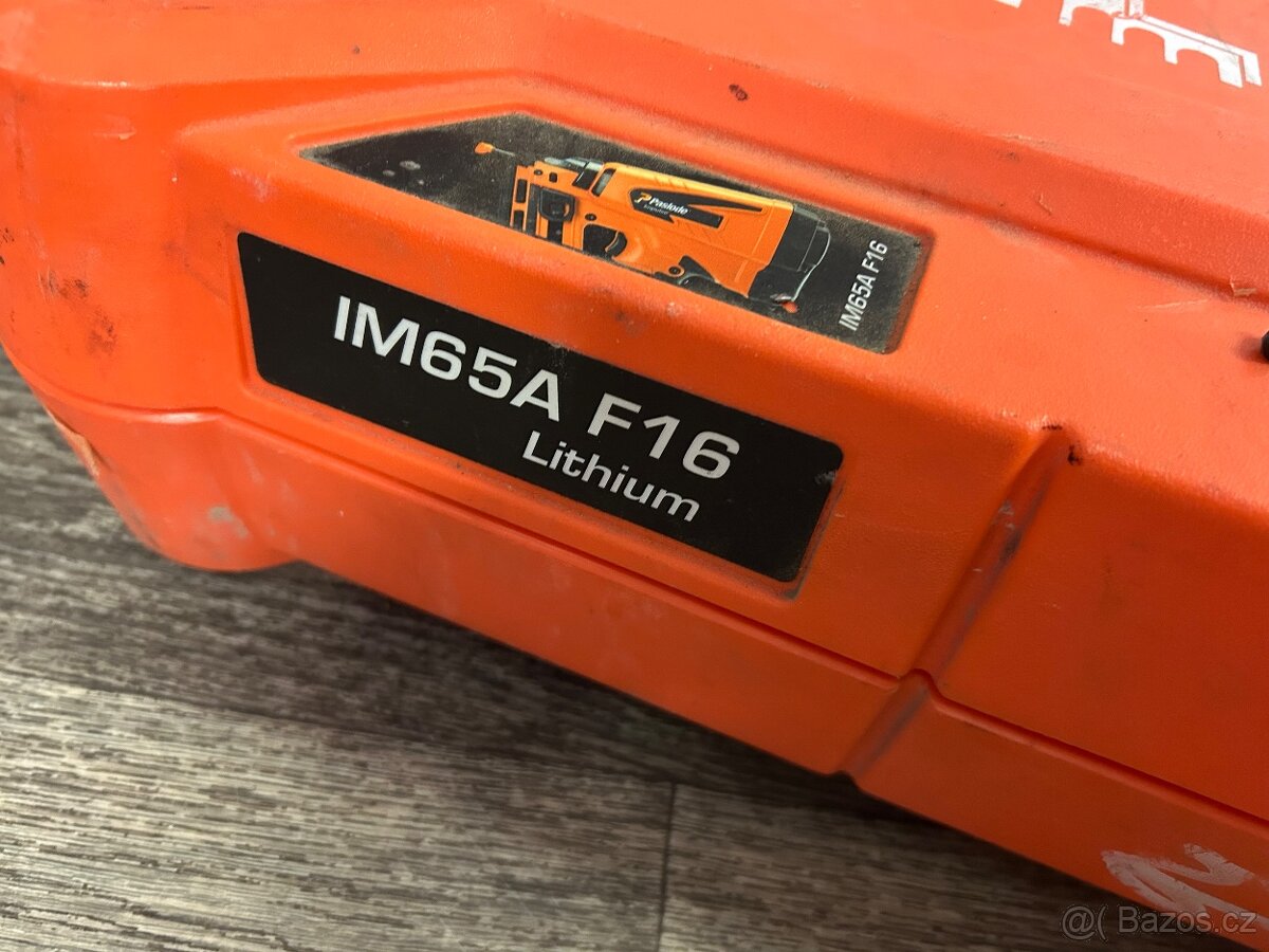 Hřebíkovačka plynová Paslode - 2