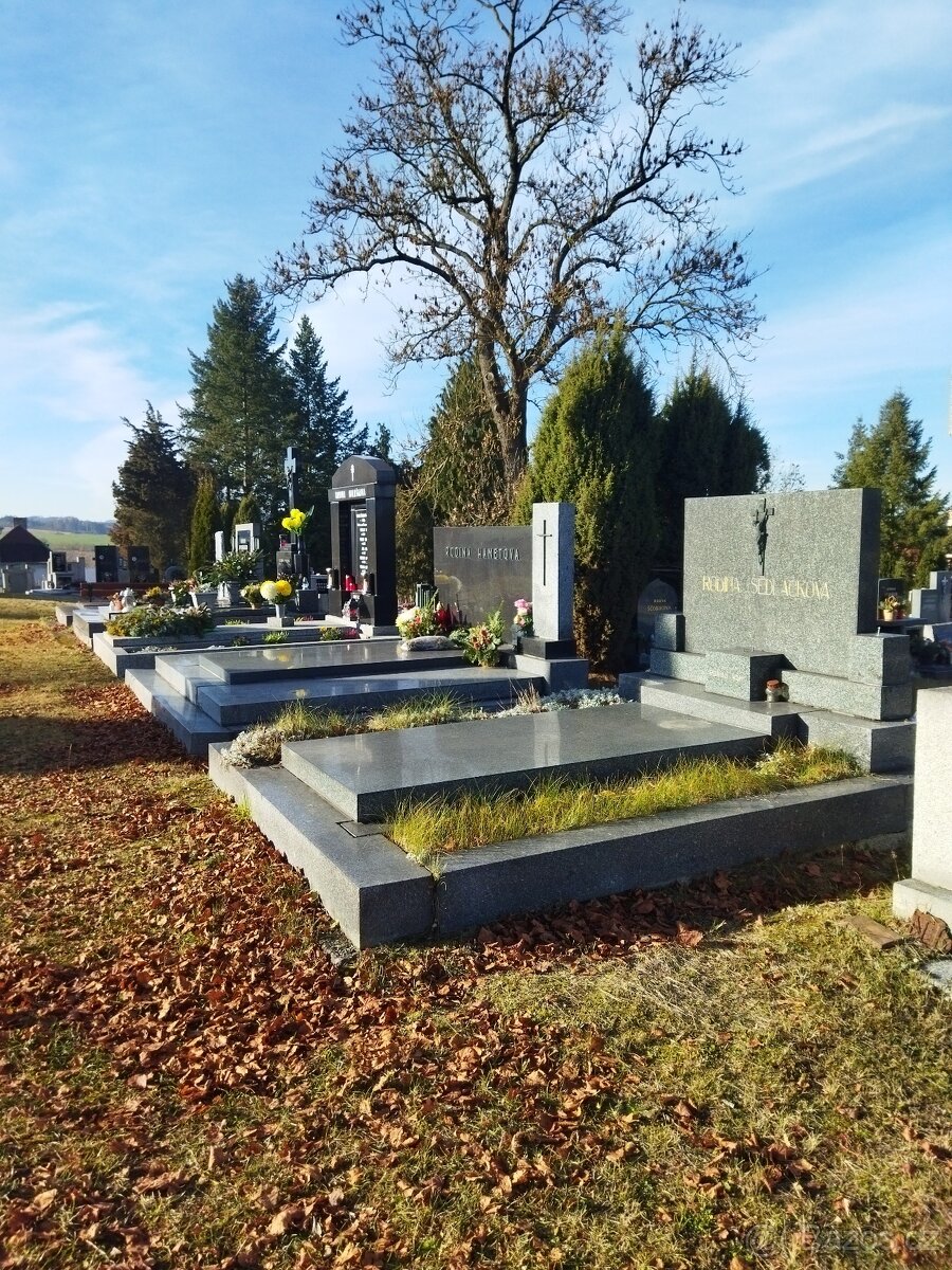 Prodám hrobku - 2
