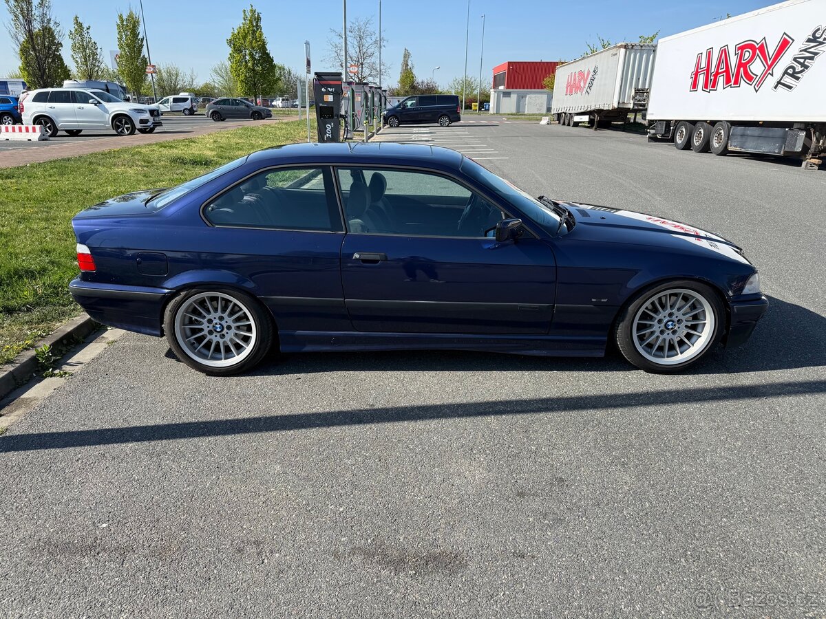 BMW E36 Coupe 320i - 2