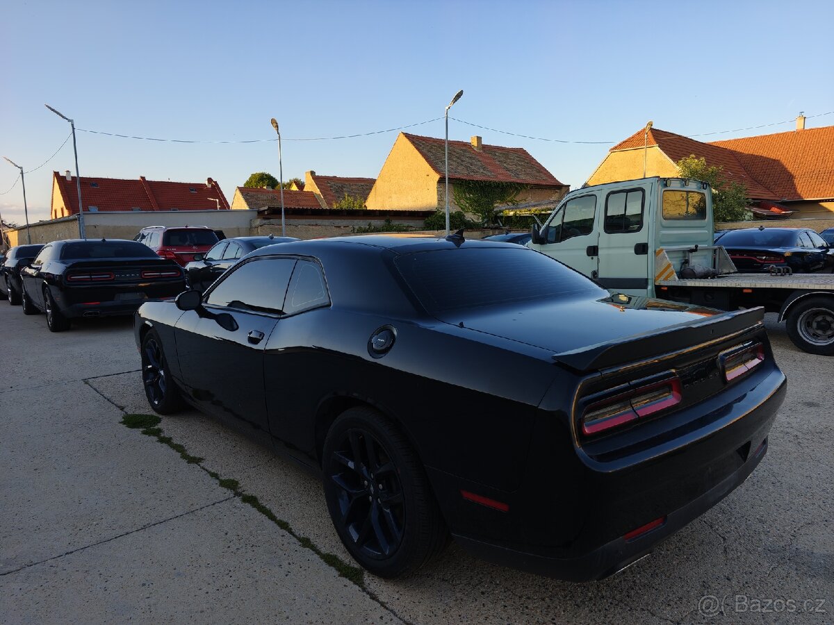 Dodge Challenger GT - 2