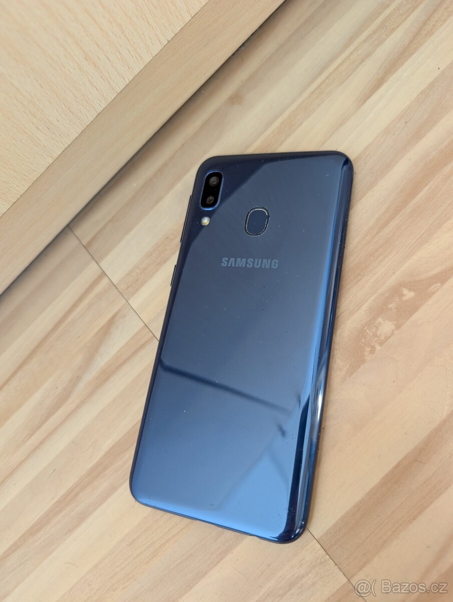 SAMSUNG A20e - 2