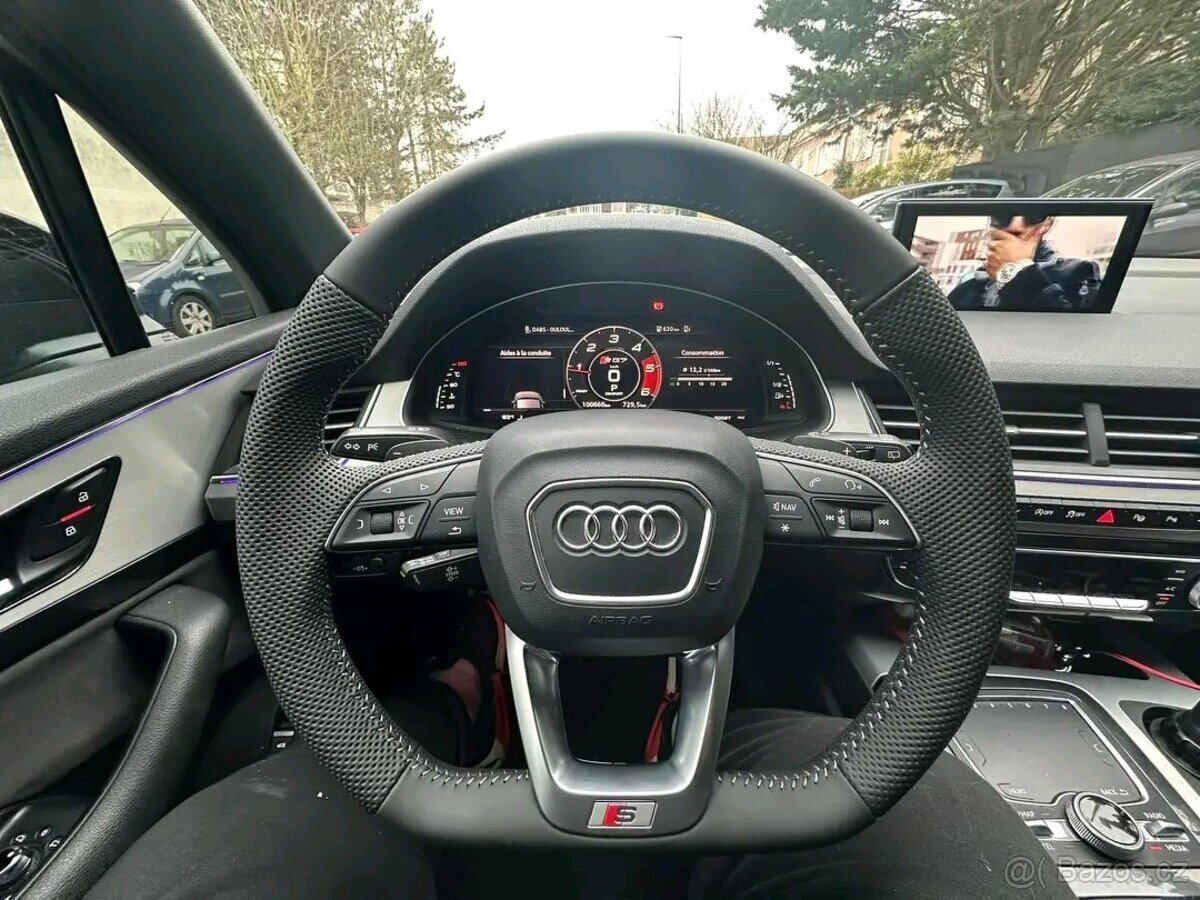 AUDI ZKOSENY VYHRIVANY VOLANT - 2