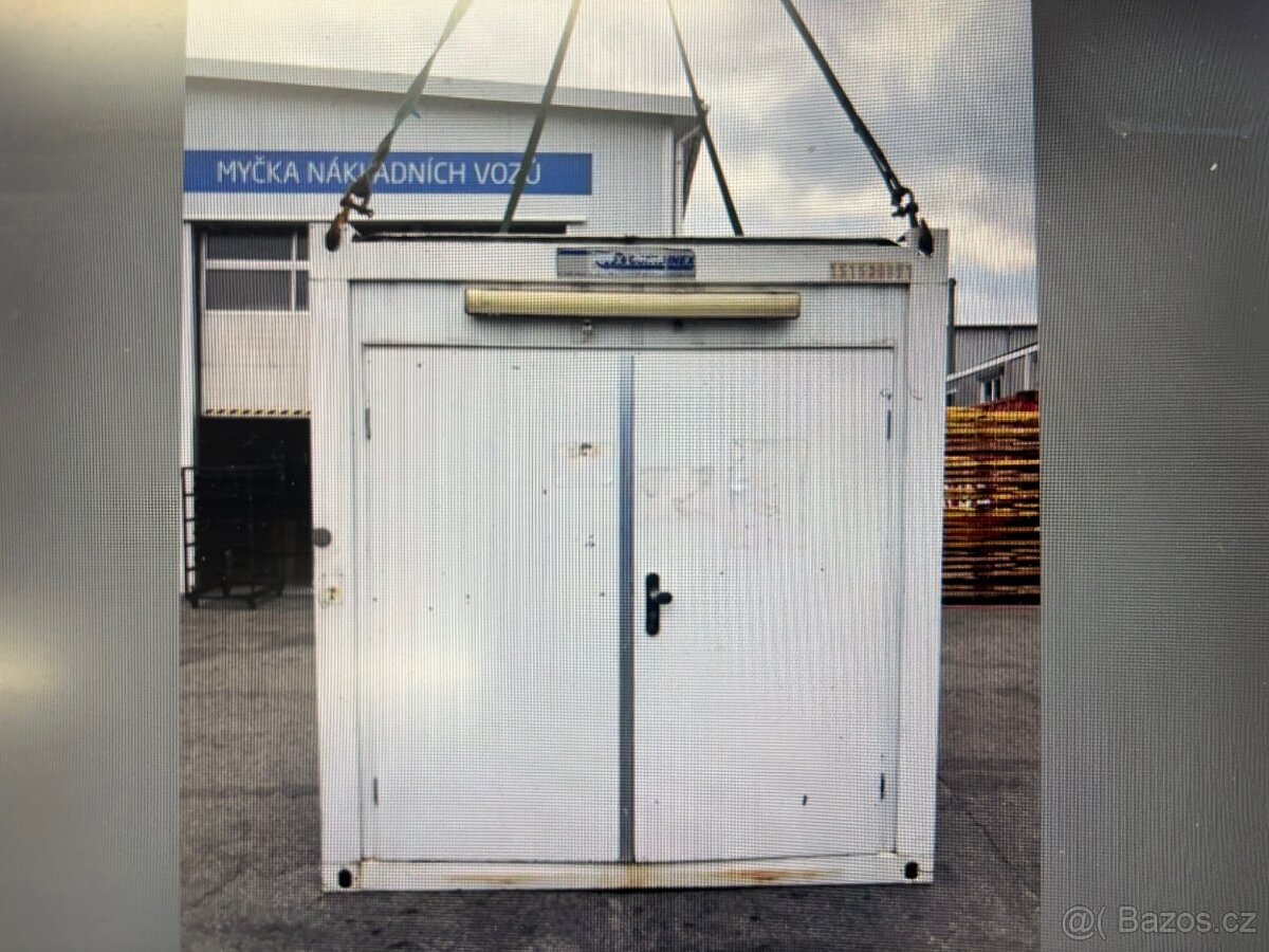 Izolovaný / skladový kontejner Containex / 2x vstup - 2