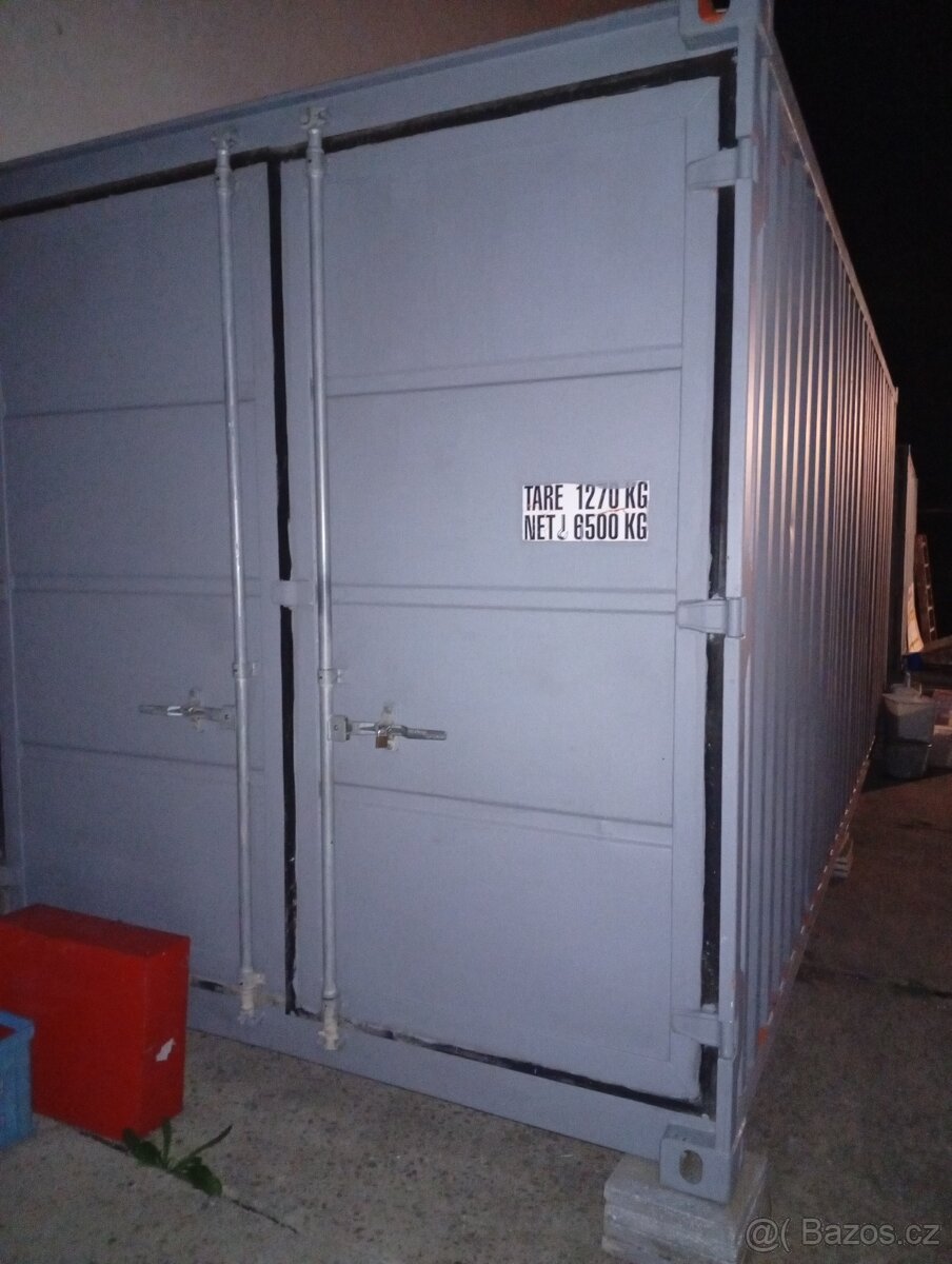 Lodní kontejner - 2