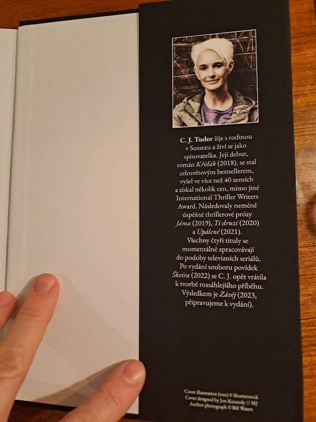 C. J. Tudor: Škvíra - 2