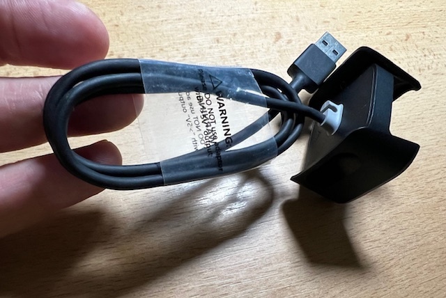 Nabíjacia stanica Fitbit Versa 2 - 2