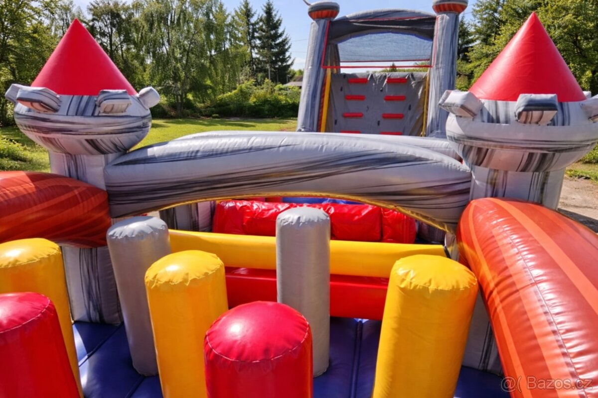 Skakaci Hrad DRAK překazková dráha - 2