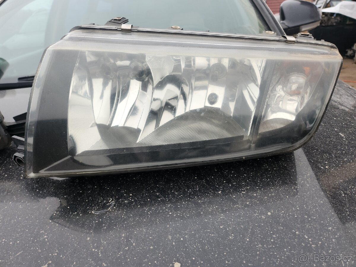 Skoda Fabia 1 predni svetla - 2