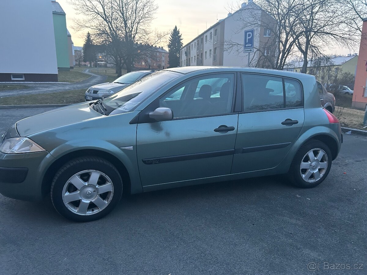 Renault Megane - 2