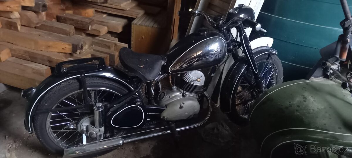 Motocykl ČZ 150C - 2