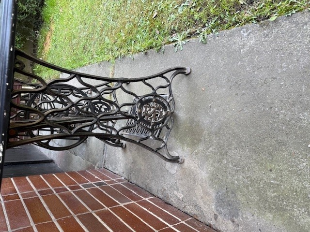 Šicí stroj FRANK - 2