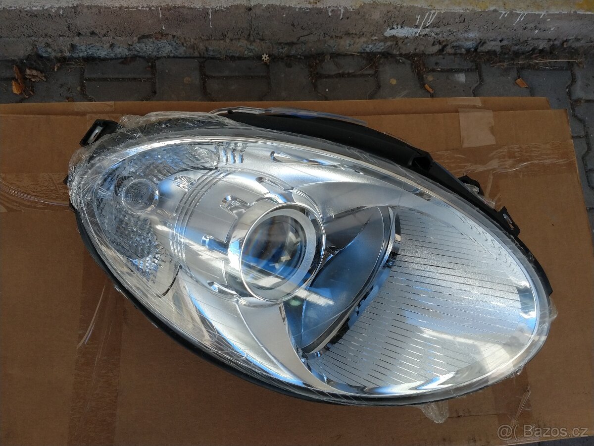 Mercedes benz R-klasse W251 - nové pravé přední světlo - 2