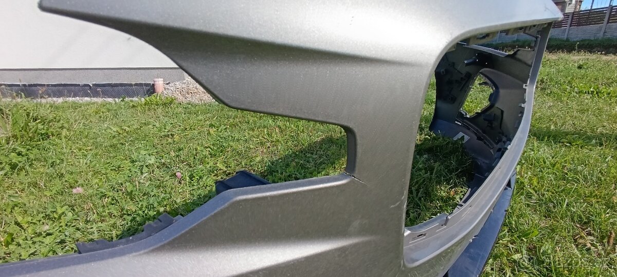 Volvo V60 II nárazník R-Design přední - 2