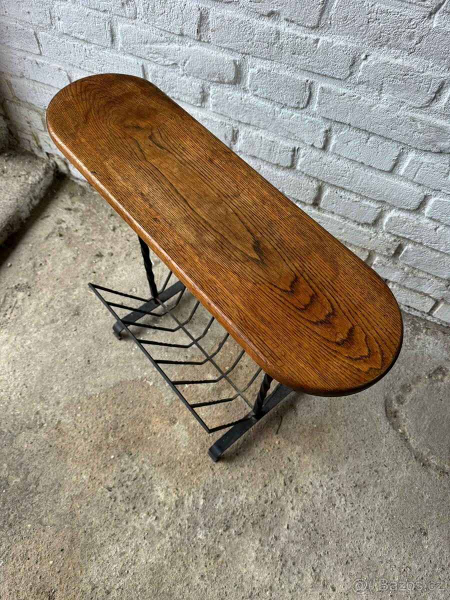 Kovový stojan na dřevo/noviny/ - 2