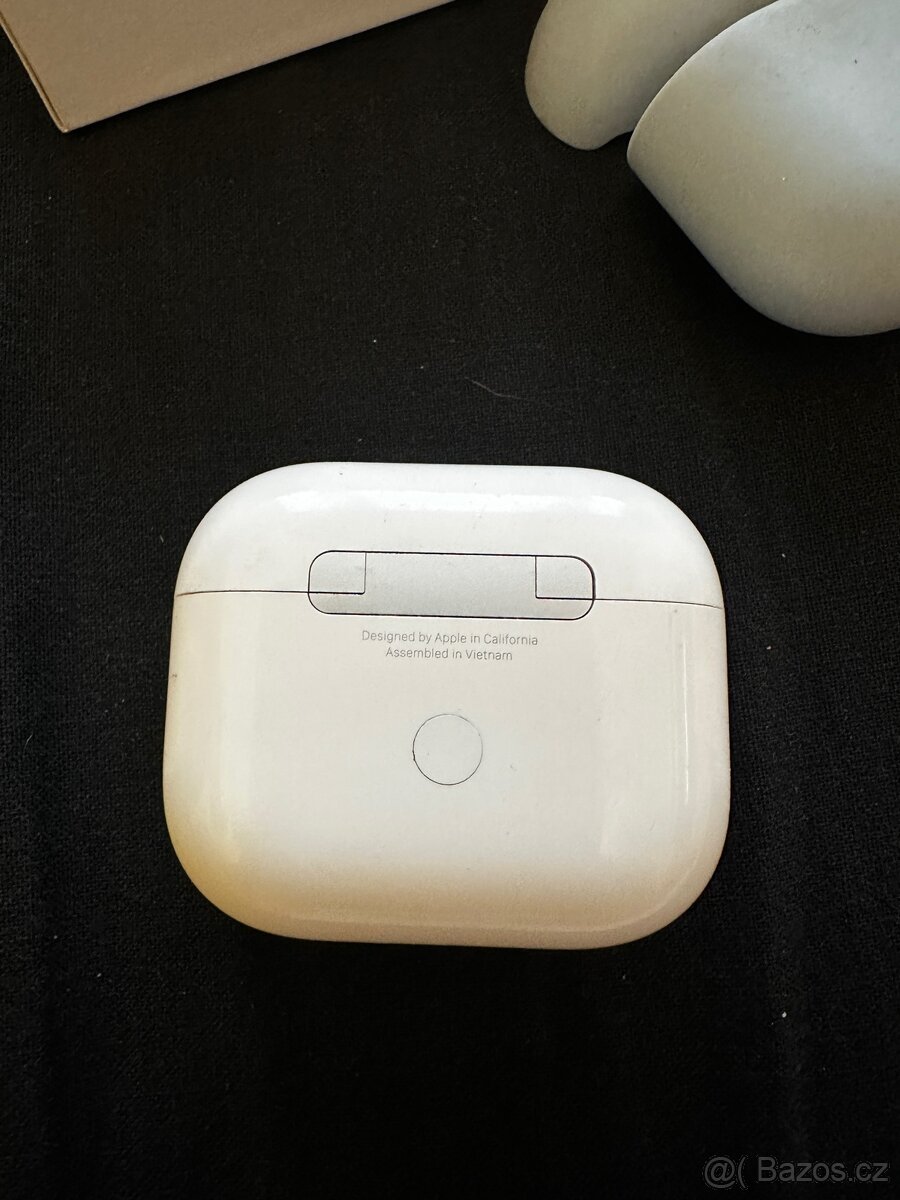 Apple AirPods 3.generace - 2
