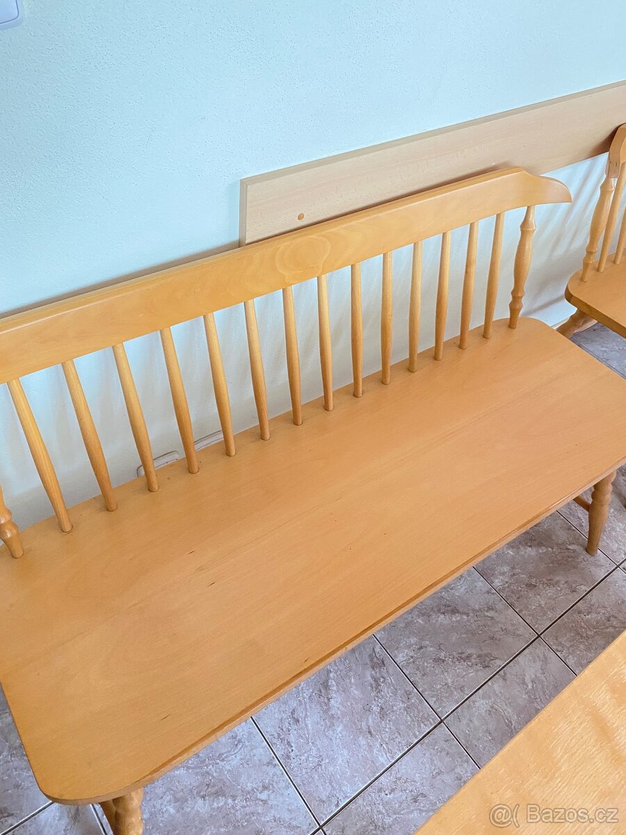 Dřevěné stoly/židle/lavice - 2