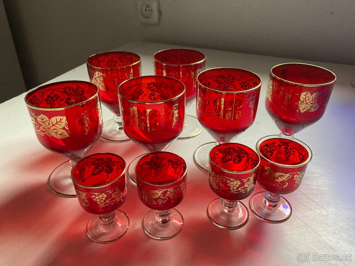 Červené sklenice - 2
