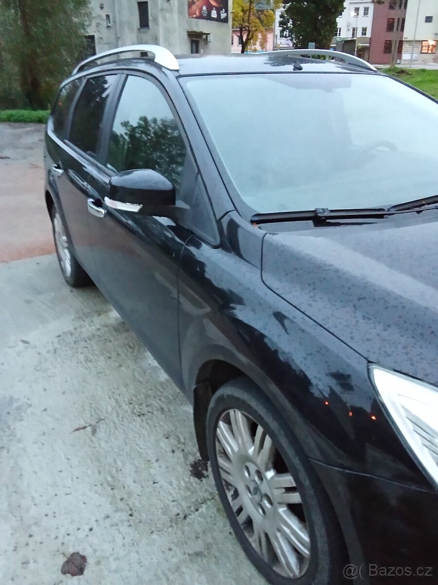 Prodám Ford Fokus 18.92 kW benzín - 2