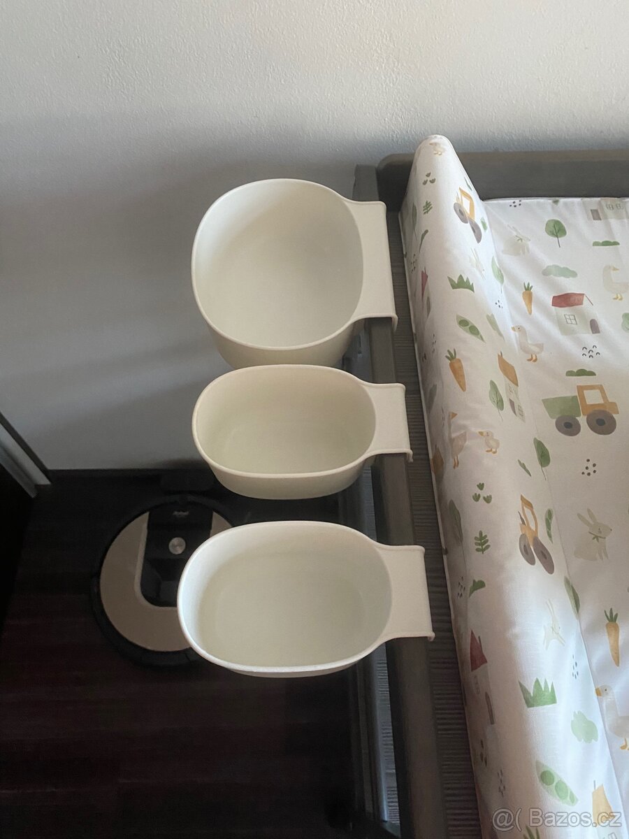 Přebalovací pult + doplňky - 2