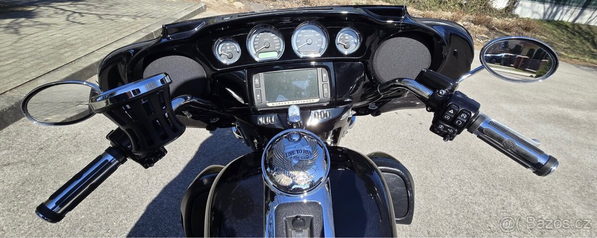 Harley Davidson Electra Glide Ultra Limited FLHTK - 2