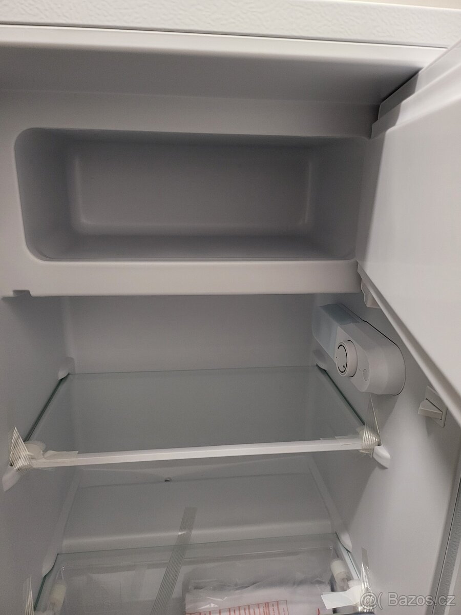 NOVÁ, lednička s mrazákem Mora, úzká - 2