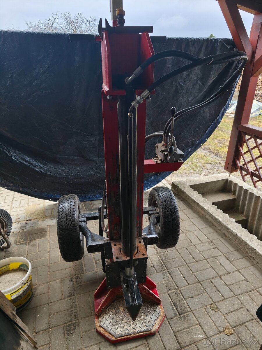 Štípačka na dřevo - 2