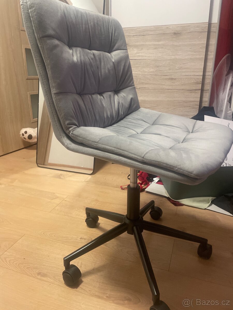 Židle otáčecí - 2