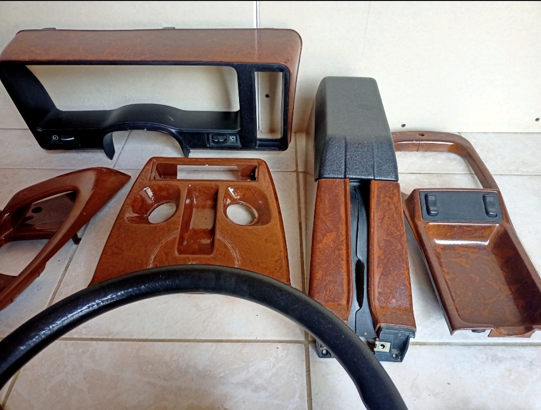 Díly na Ford Sierra r.v1983 - 2