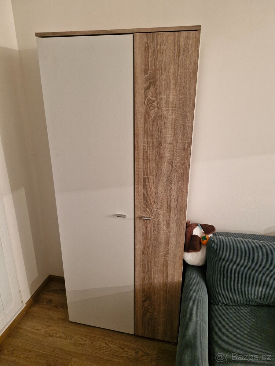 Bílá skříň - 2