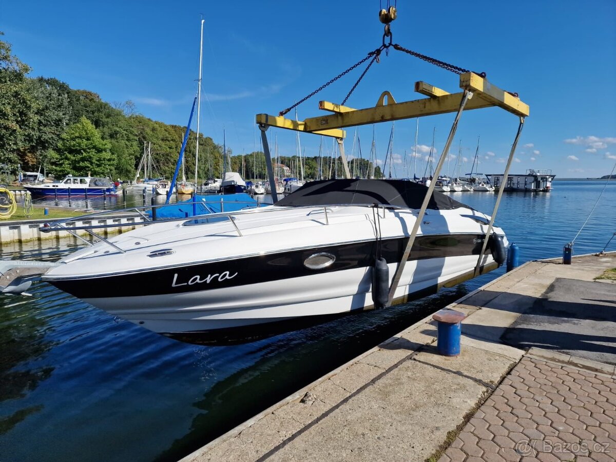 Loď Crownline 275 CCR - 2