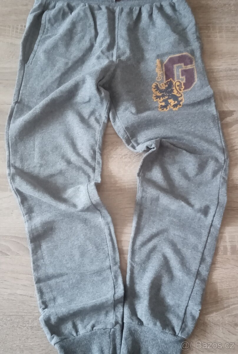 Chlapecké tepláky vel.146 KUS za 45 Kč - 2