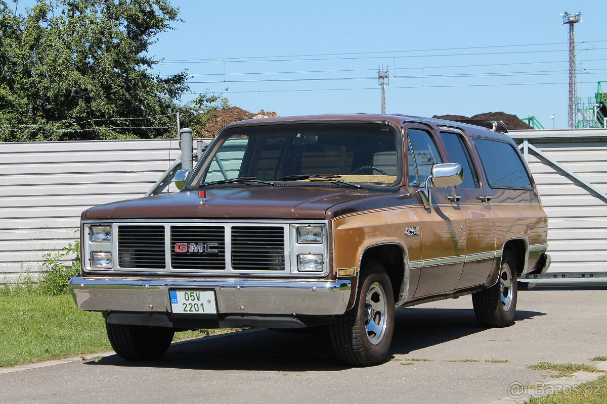 1988 GMC Suburban Sierra Classic 1500 2WD 5.7 V8 - 2