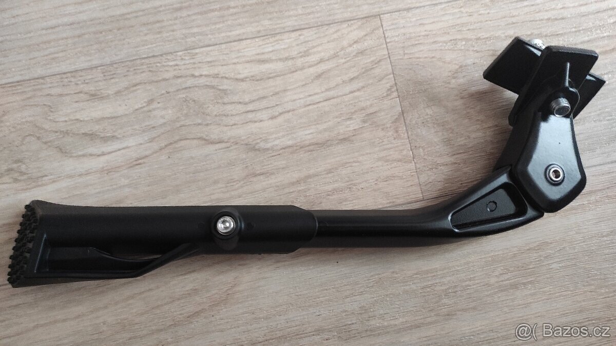 Masivní stojánek na kolo - 2