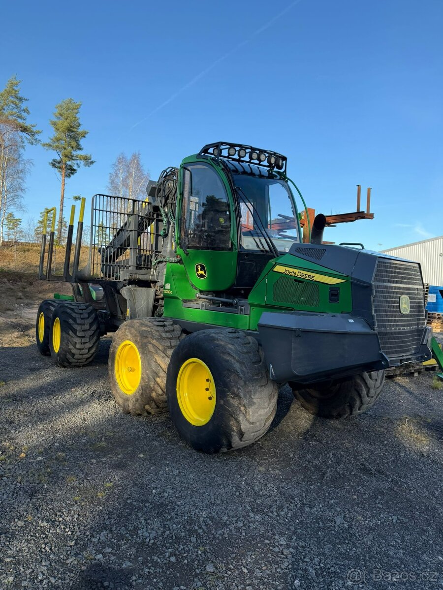 Vyvážecí souprava JOHN DEERE 1010G IBC - 2