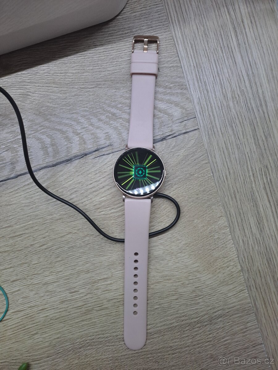 Madvell Elori pudrová zlatá s silikonovým řemínkem - 2