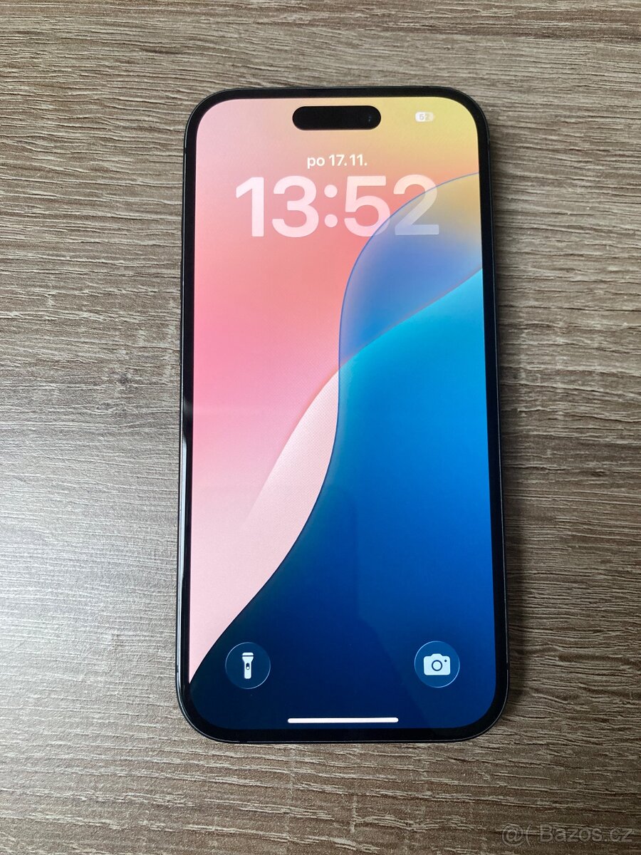 iPhone 15 černá- 128 GB - 2