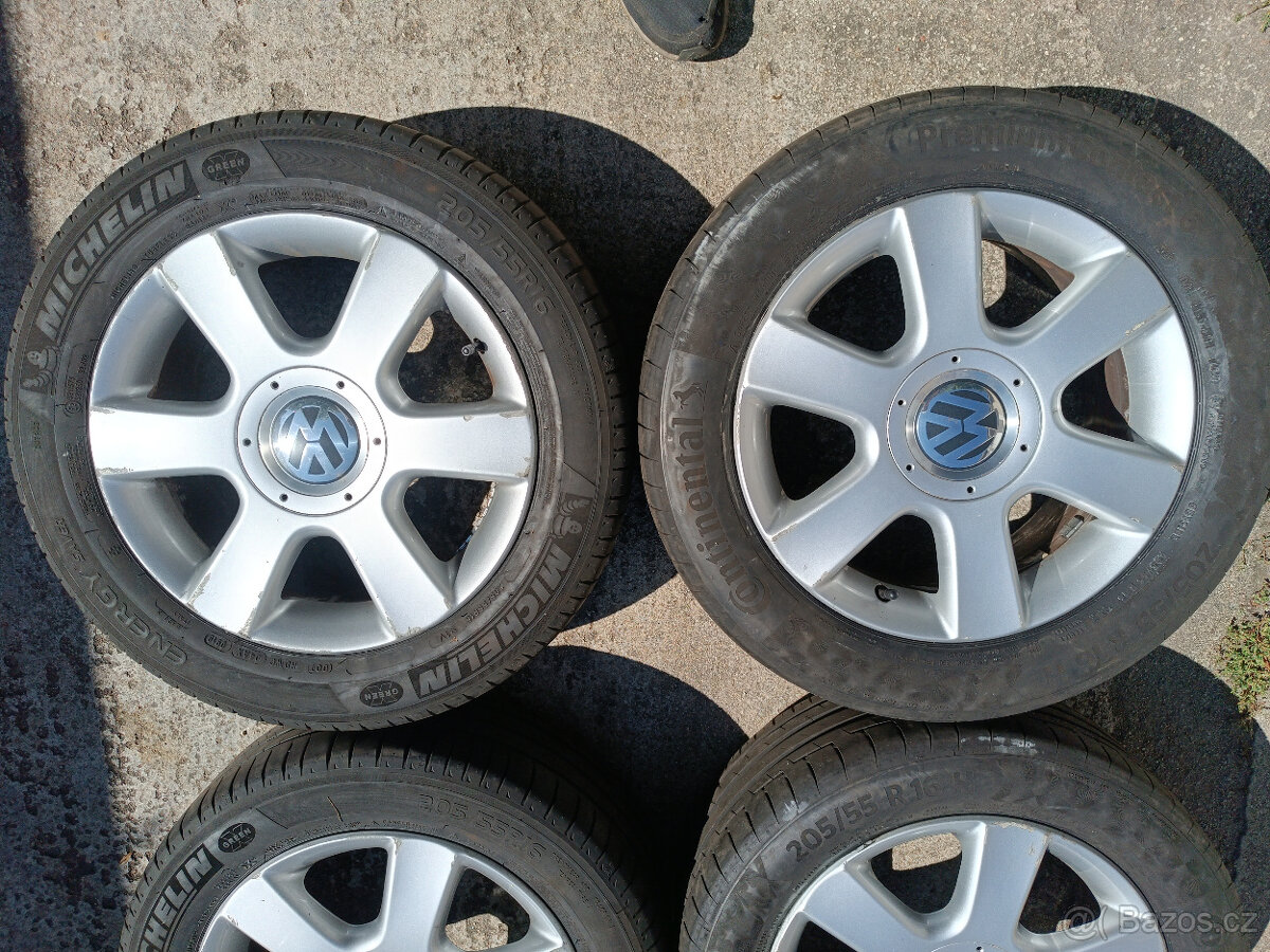 VW Golf 5 - alu disky 6,5x16 et50 + letní 205/55/16 - 2