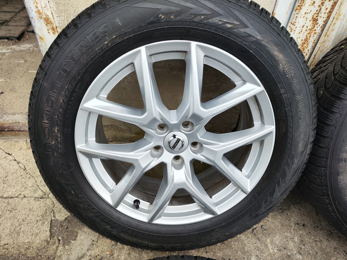 18"zimní alu 5x108 origo Volvo XC60 2.gen 235/60 Nokian - 2