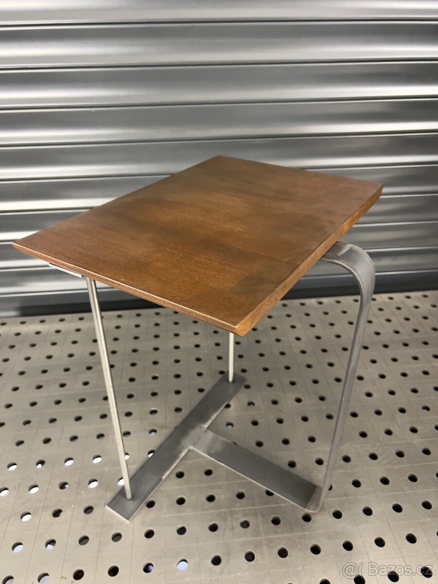 Designový stolek - 2