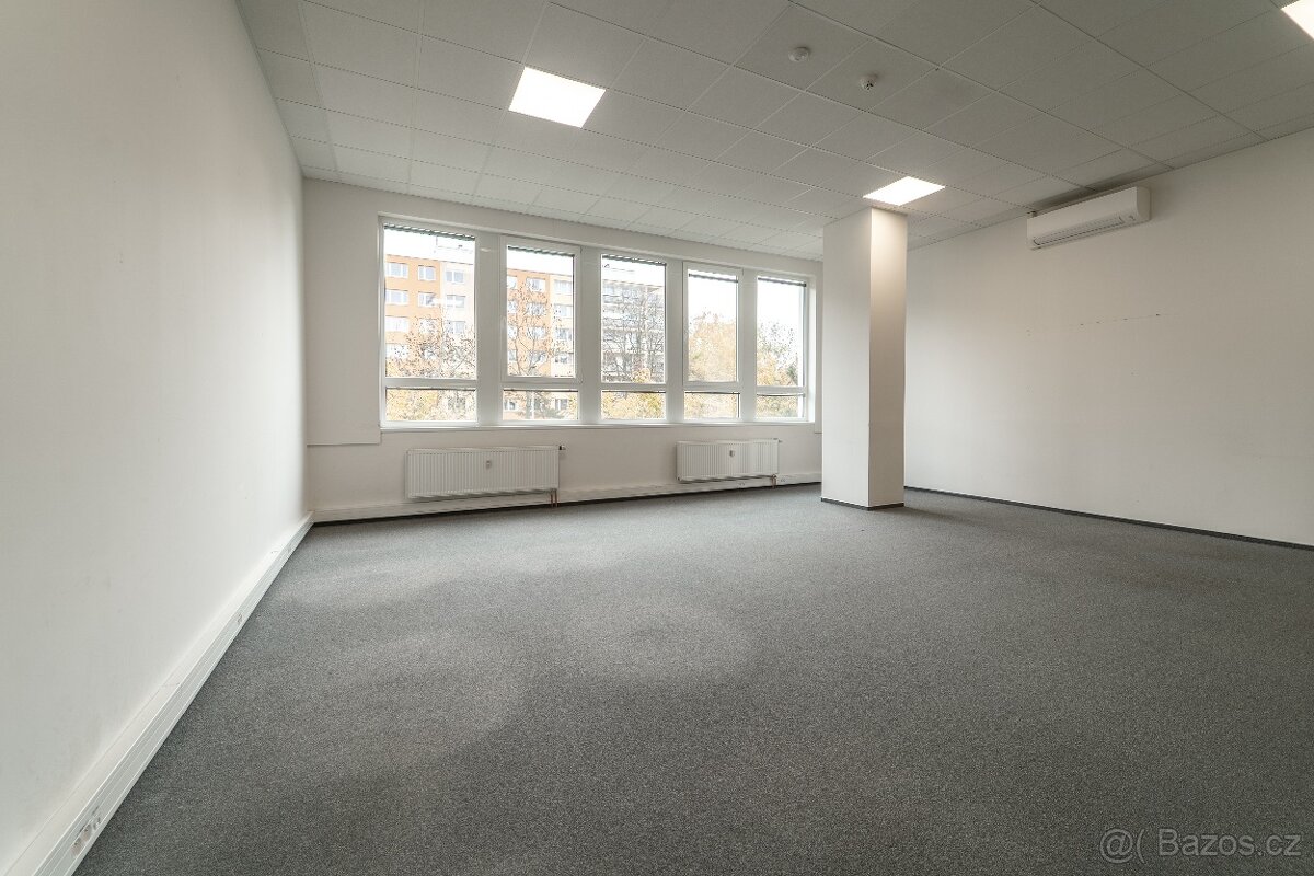 Pronájem kanceláře 57 m2, Střížkov, Praha 9 - 2
