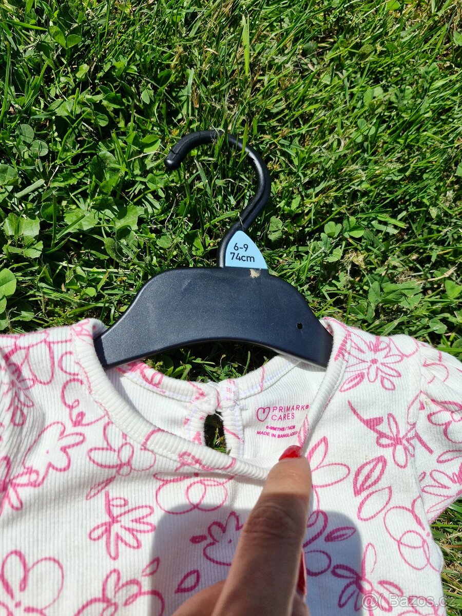 Džínové šaty + tričko NOVÉ vel. 6-9 měs. 68-74 - 2