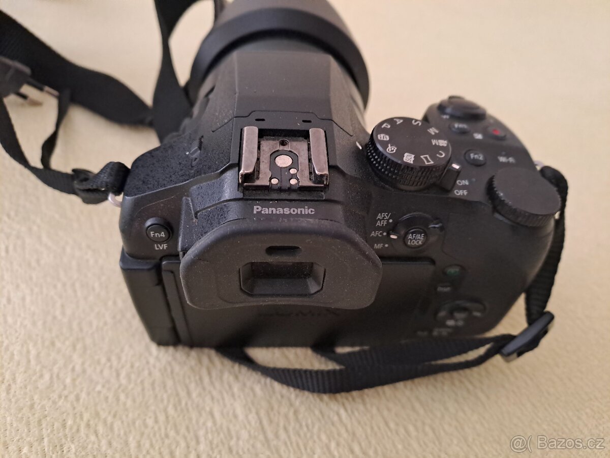 Panasonic Lumix DMC FZ 300 - 2