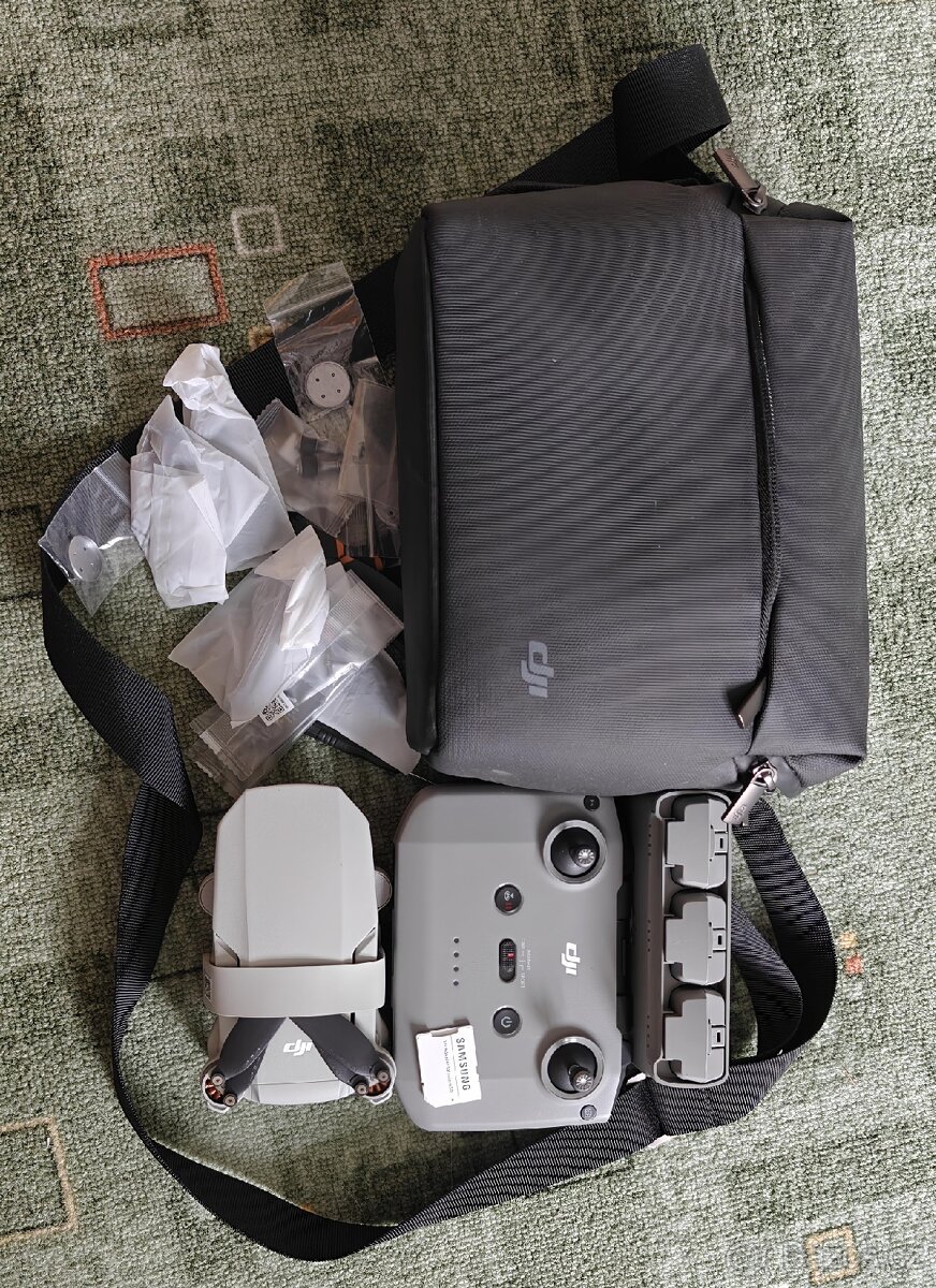 Prodám dron DJI Mini 2 – Fly More Combo - 2