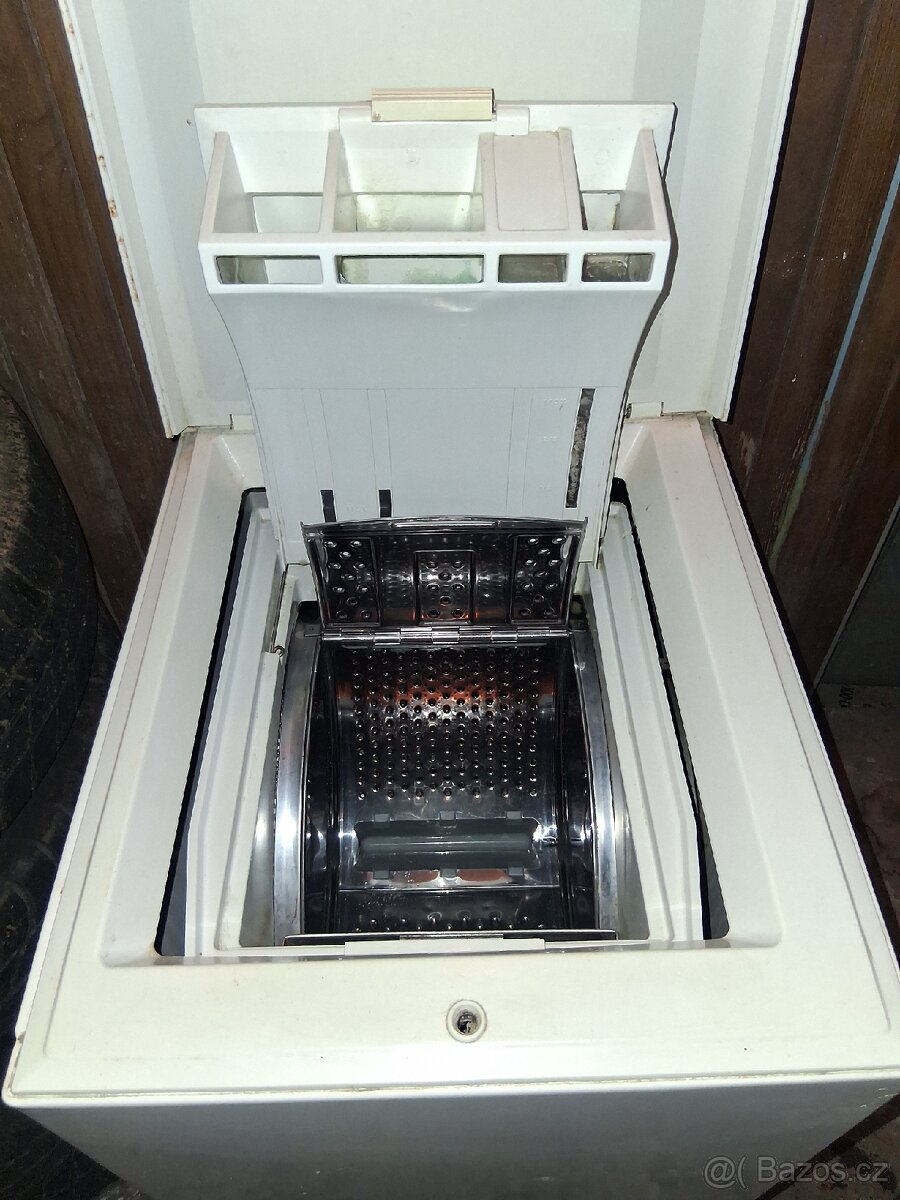 Pračka Whirlpool – horní plnění (Aqua Program) - 2