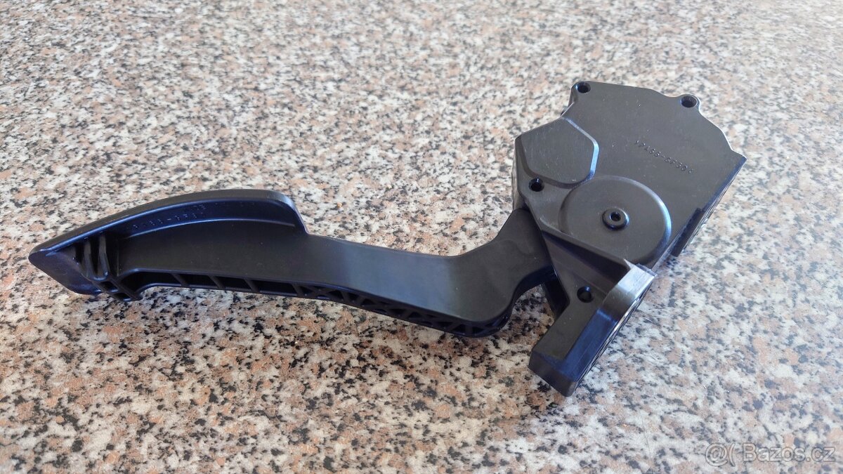 Originální plynový pedál Subaru - 2