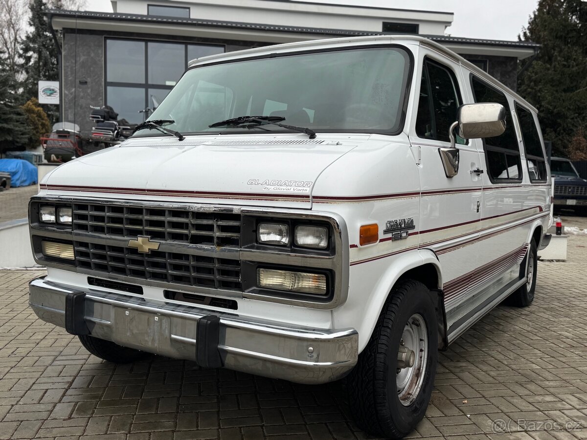 1994 Chevrolet G20 Gladiator - Glaval Vans - 2