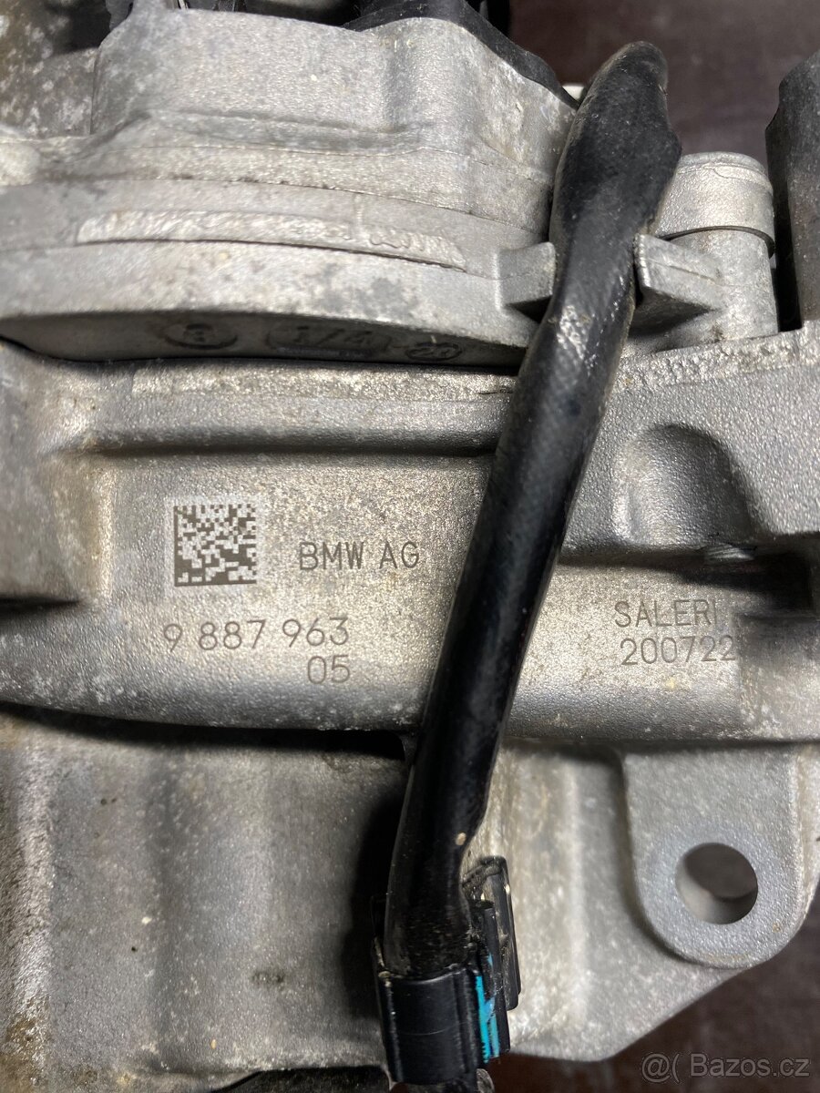 Vodní pumpa / čerpadlo chlazení BMW B57 - 2