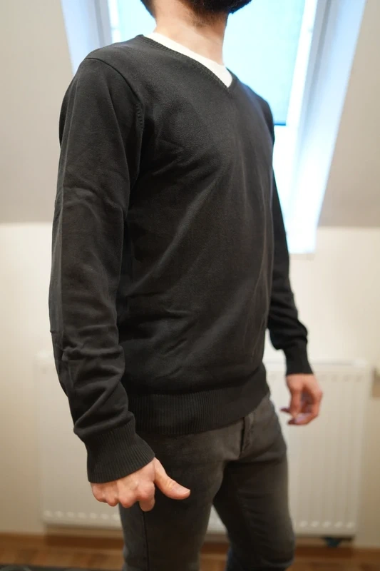 Černý svetr Smog - 2