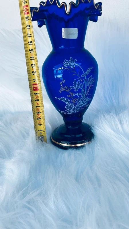 Váza z modrého skla - 2